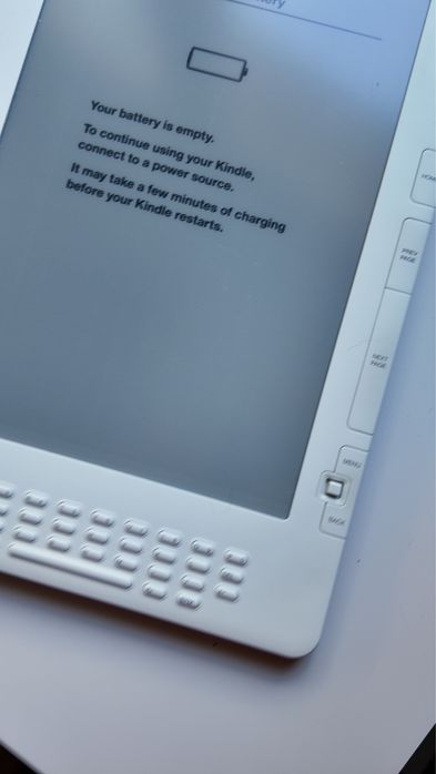 Kindle Keyboard (Kindle 3) Amazon – eBook Reader