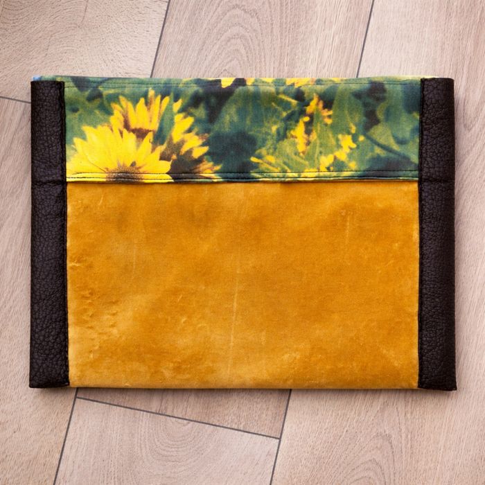 Geanta plic in stare foarte buna