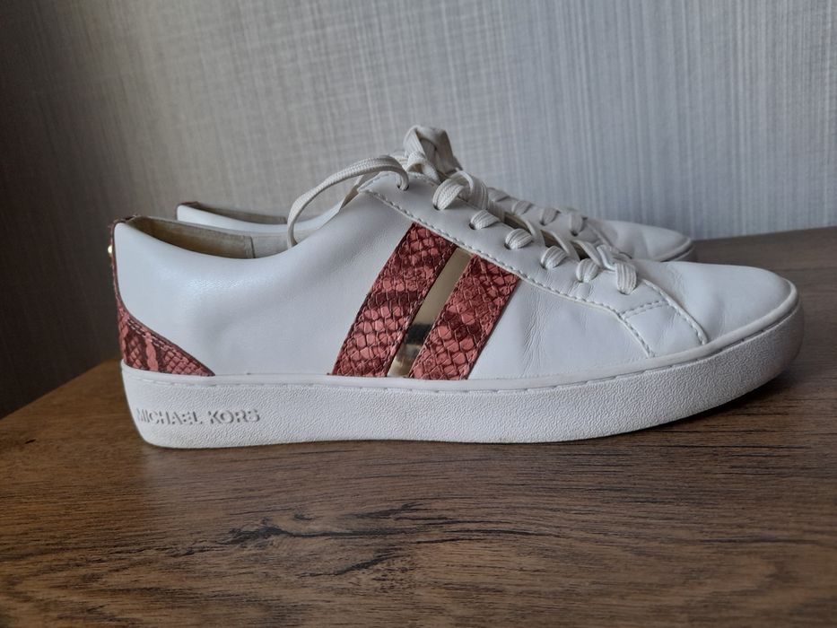 MICHAEL KORS дамски обувки 38 номер.