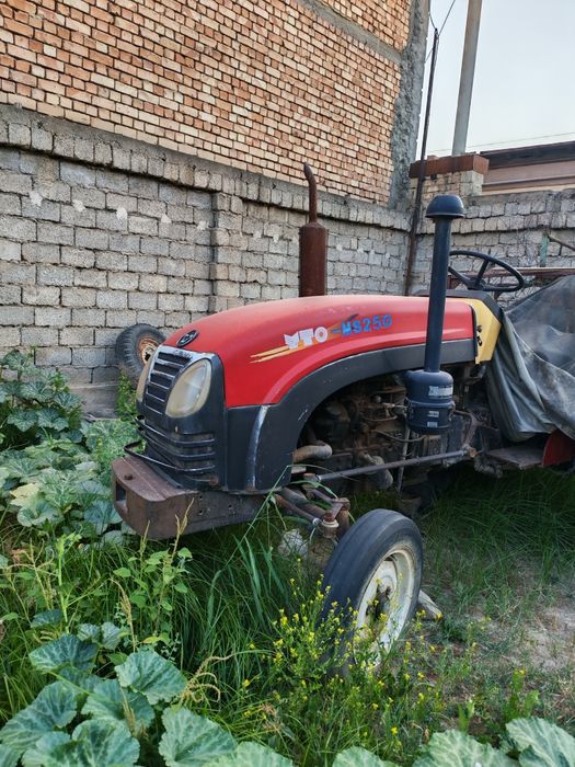 Mini traktor sotiladi / Srochno sotiladi, holati yaxshi