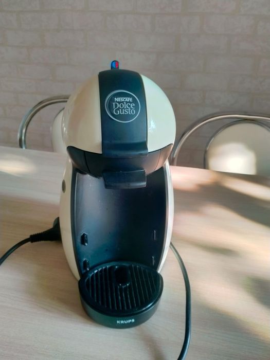 Кофемашина Dolce gusto капсульная