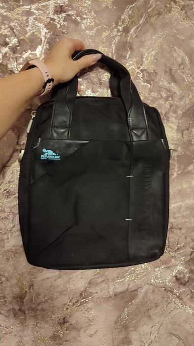 Сумка для небольшого ноутбука или планшета