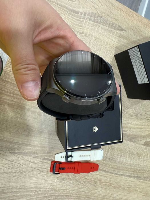 Продам смарт часы Huawei watch Gt 2 Pro