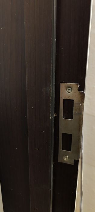 Интериорна врата с каса