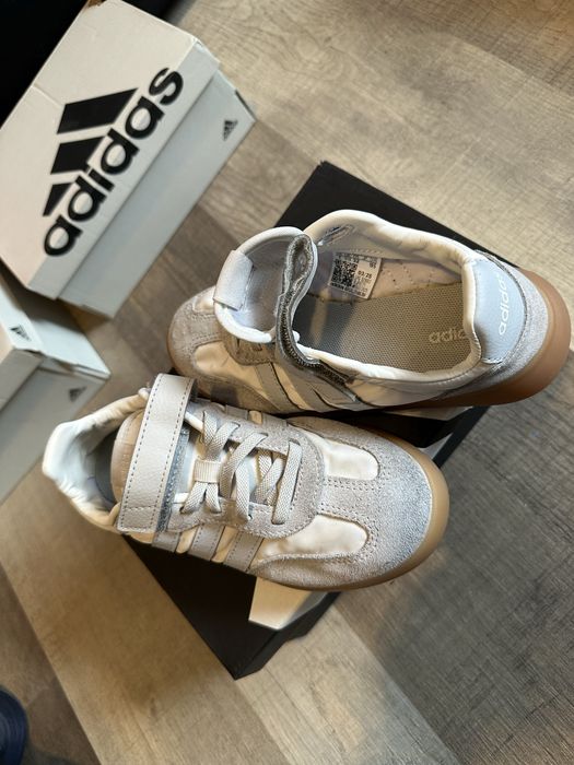 Adidasi adidas marime 32, interior 19,5