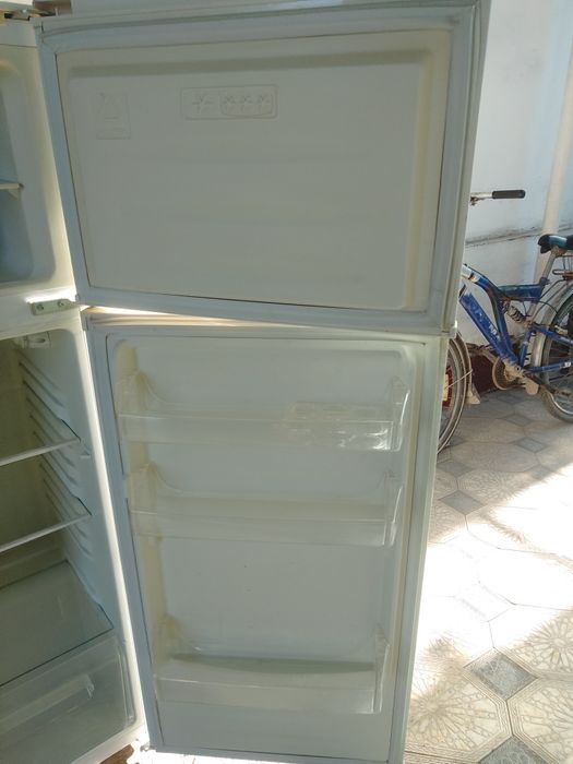 Холодильник ROISON продам