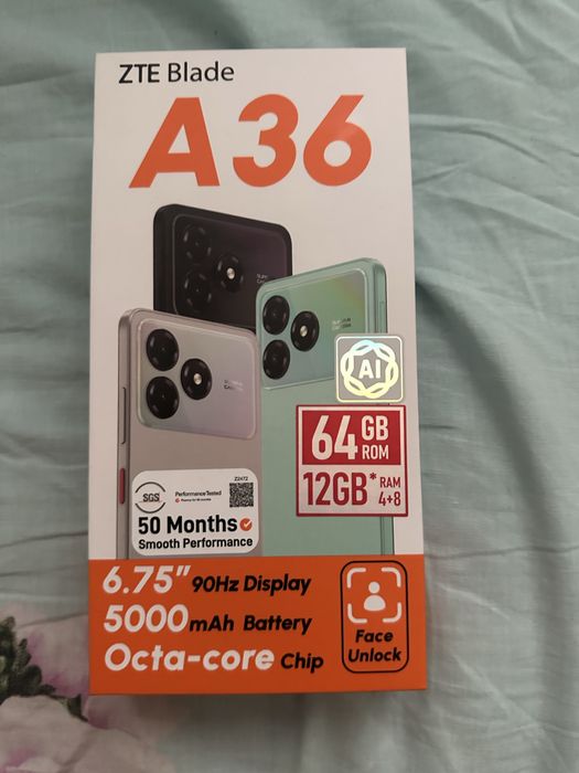 Продам  новый телефон цена 50 000 есть доставка по городу