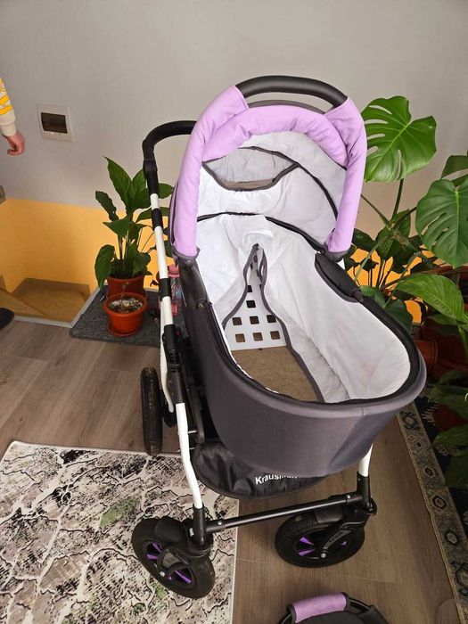 Vând cărucior Krausman