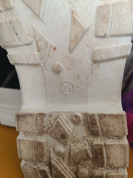 Детская обувь 35 размер