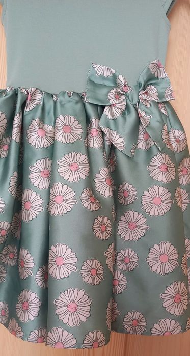 Rochiță pentru fetițe