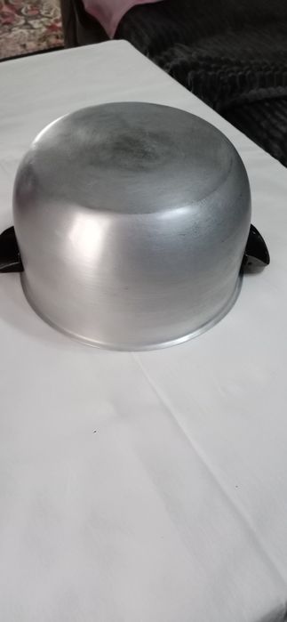 Кастрюля  алюминиевая 6 л.