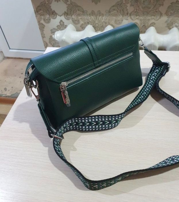 Женская  кожаная сумкочка