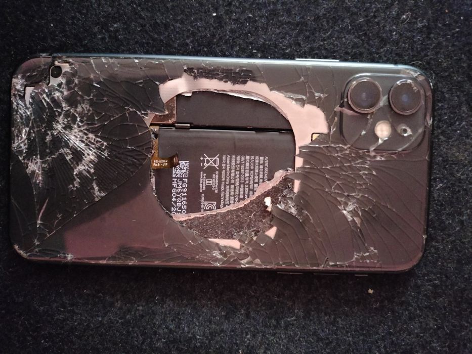 iPhone 11 de piese