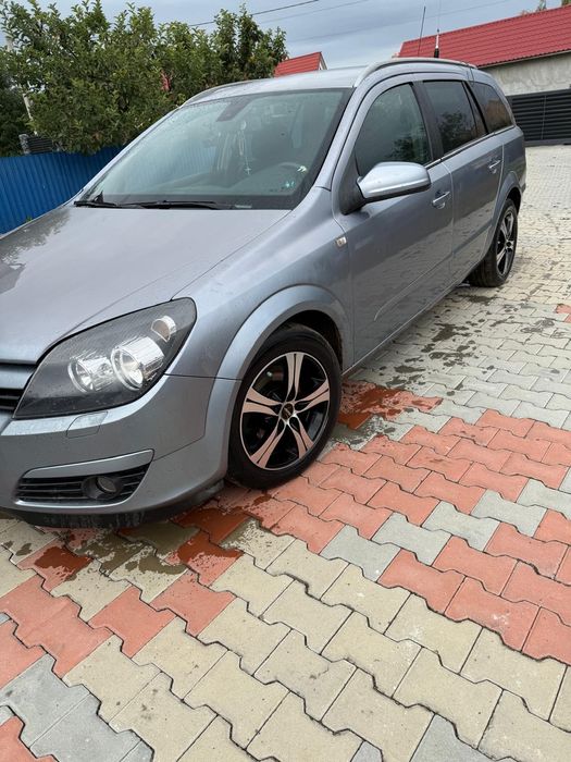Vând Opel Astra H