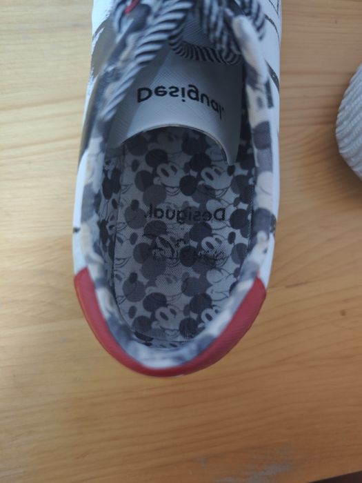 Дамски маратонки Мики Маус Desigual