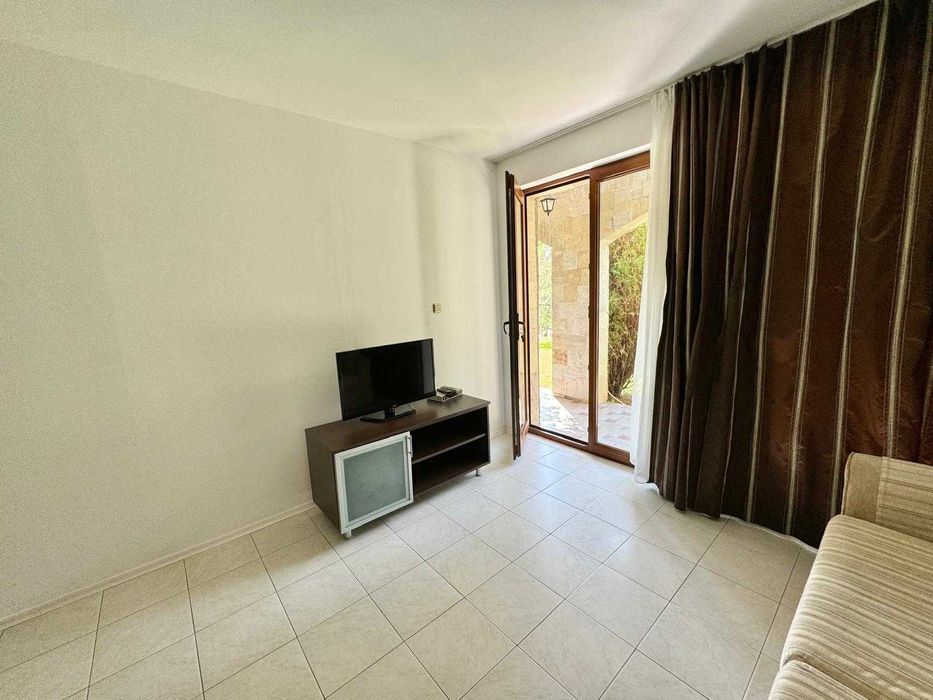 Продава се Двустаен апартамент в Свети Влас - 61 кв.м за 1255 €/кв.м - Снимка #1