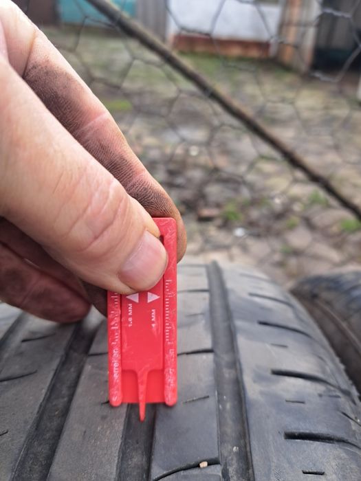 Vand anvelope  de vara 215 60 16