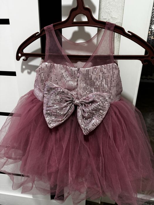 Детское платье продам