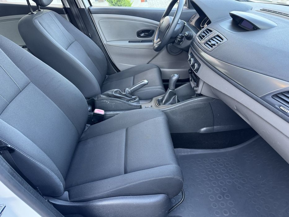 Renault Megane 3 - 1.6 benzina Euro5 Klima - Srare f buna
