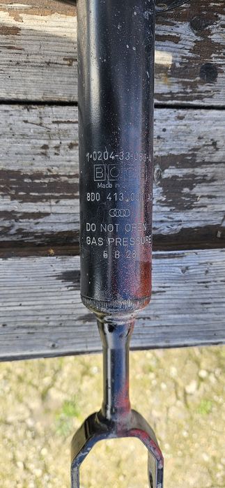 Предни амортисьори Audi A4B5