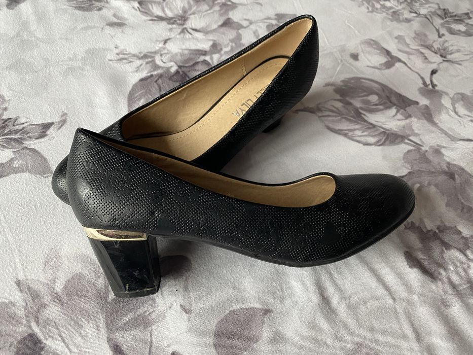 Дамски обувки с токче