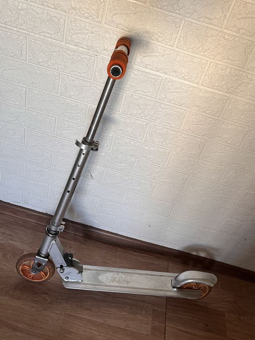 Продам Самокат в хорошем состоянии