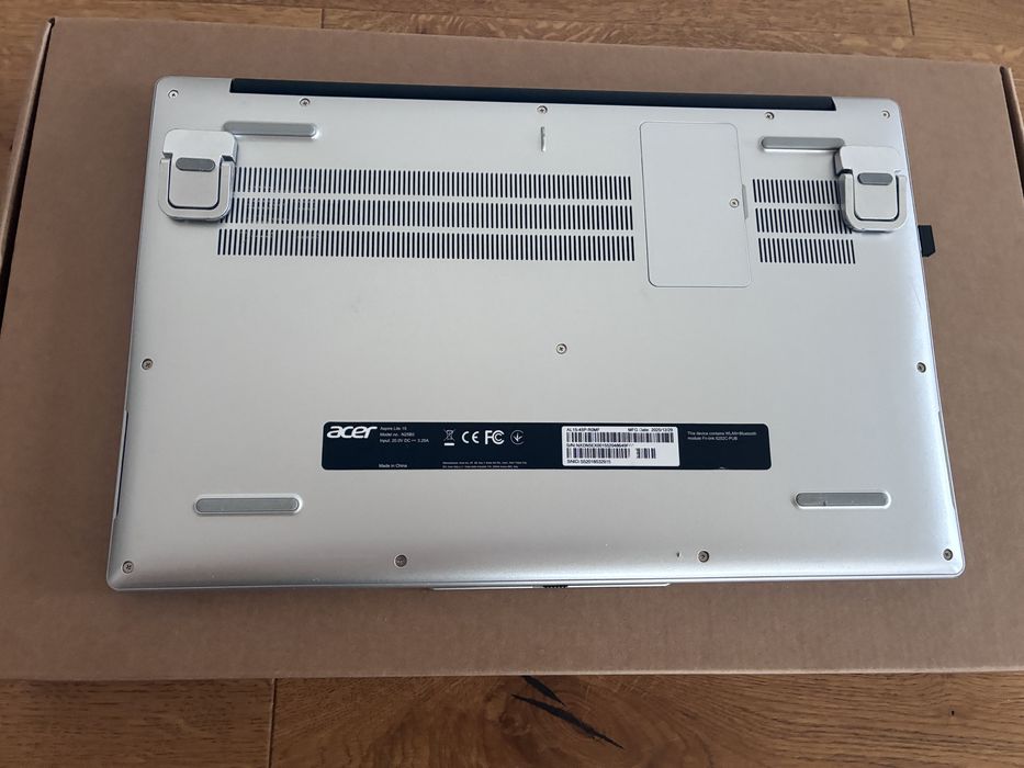 Vând laptop Acer Aspire Lite 15 – Ryzen 7, 32GB RAM, 1TB SSD, ca nou + cadouri