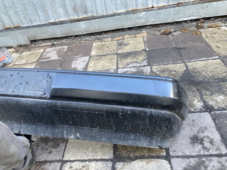 Продам бампер на w 124