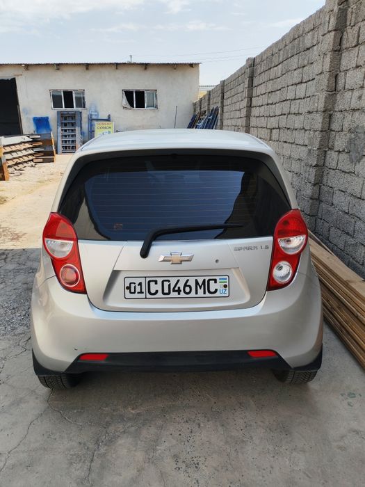 Спарк сотилади бензин