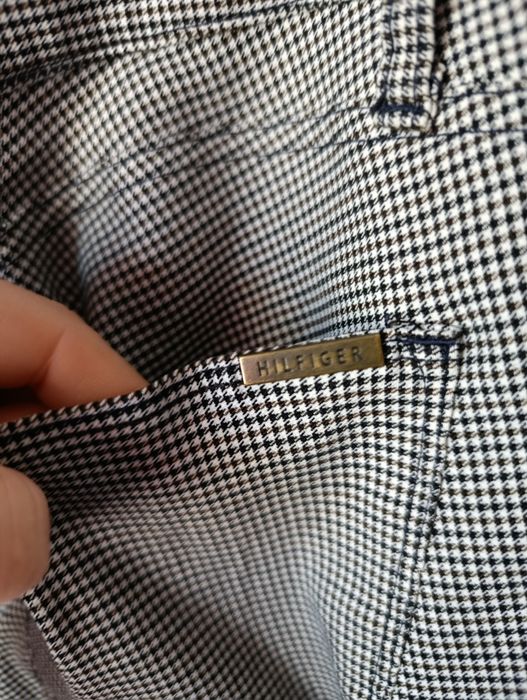 Pantaloni drepți Tommy Hilfiger