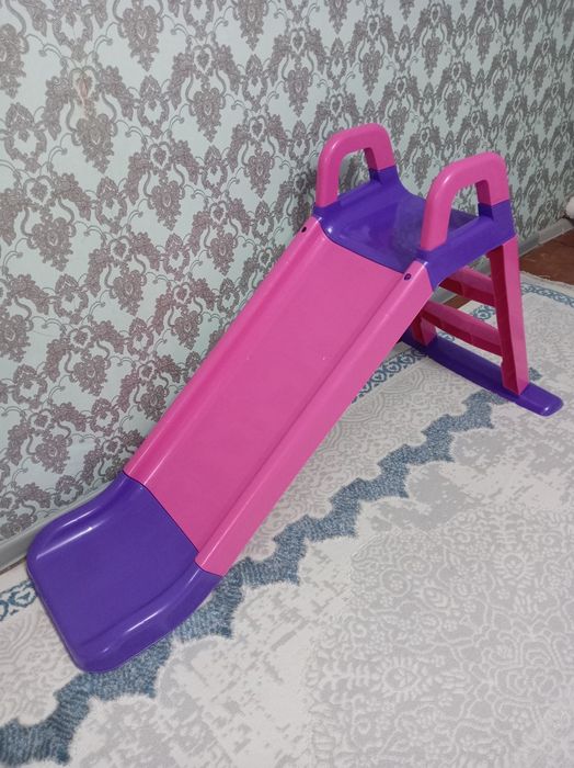 Продам горку детскую