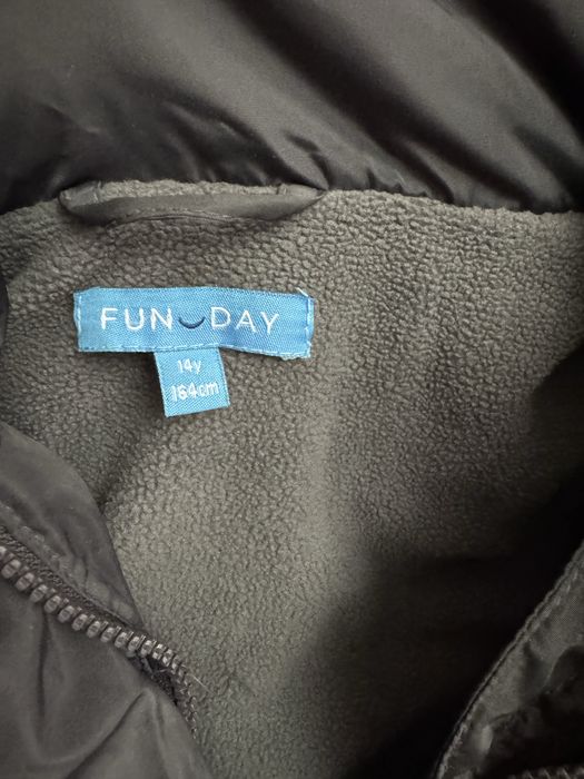 Продам куртки осень зима