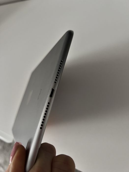 Tabletă iPad 4 mini de 32 GB 4G sim