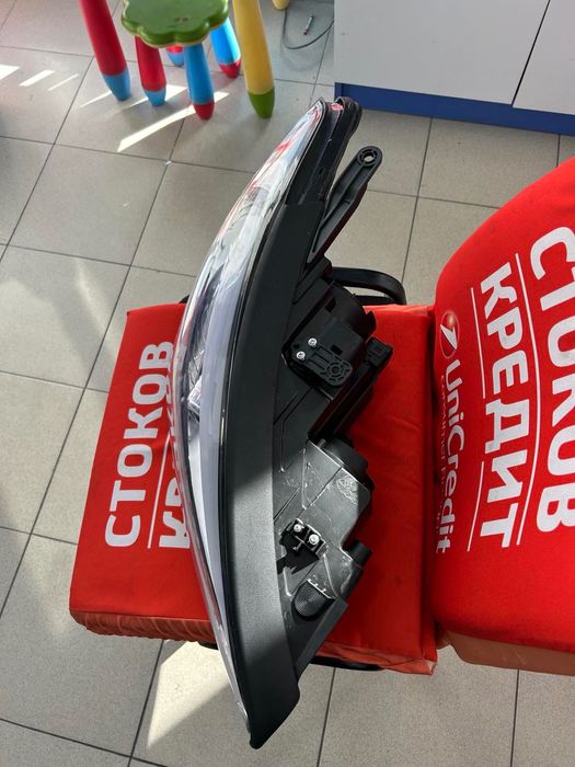 Десен фар за Hyundai santafe 2016 година