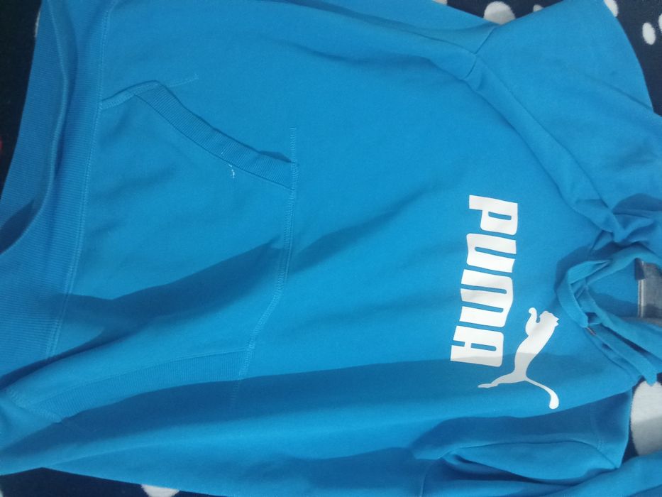 Vând bluza puma albastra