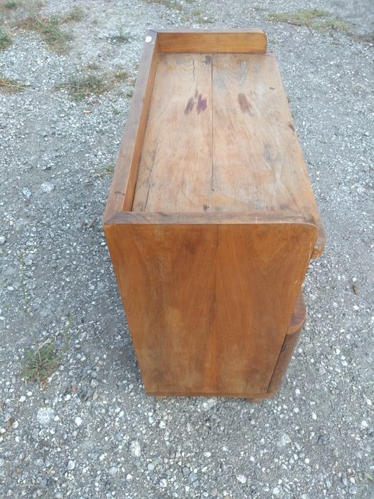 Ретро  шкаф ,стъклена витрина .