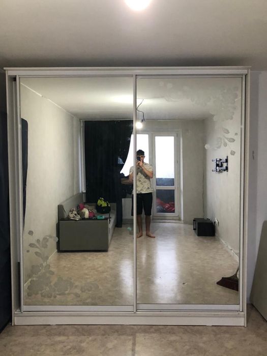 Продам неплохой шкаф в зал