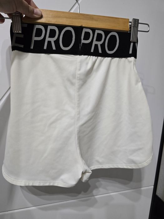 Pantaloni scurti dama