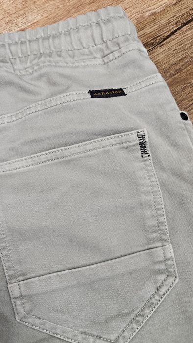 Pantaloni bărbați Zara M