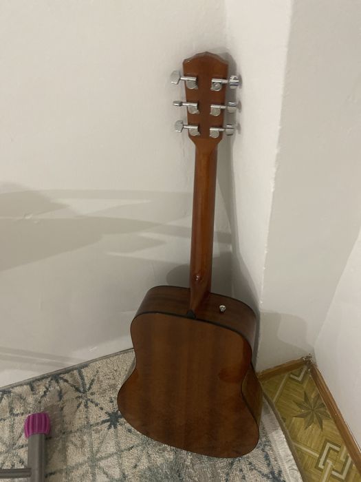 Продается гитара новый