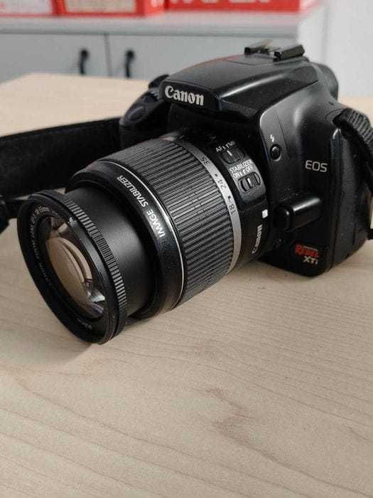Aparat foto digital Canon EOS Rebel XTi 400D, 2 ob. + 2 bat. + 4 card