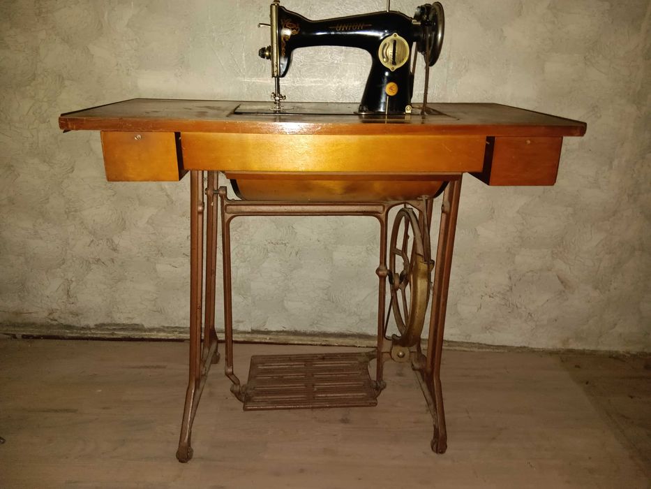 Продавам шевна машина UNION