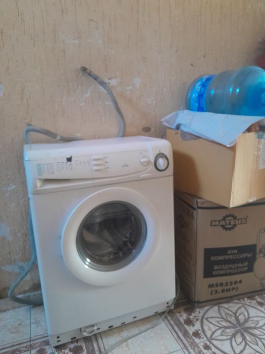 Продам стиральную машину