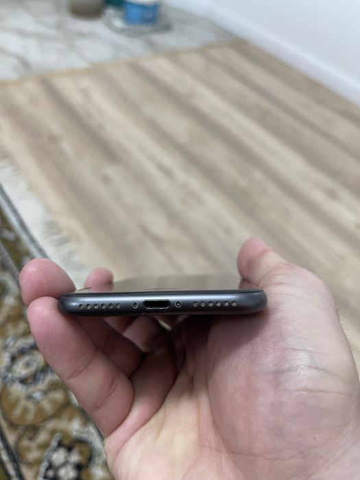 Идеальный IPhone 8 GREY 64GB