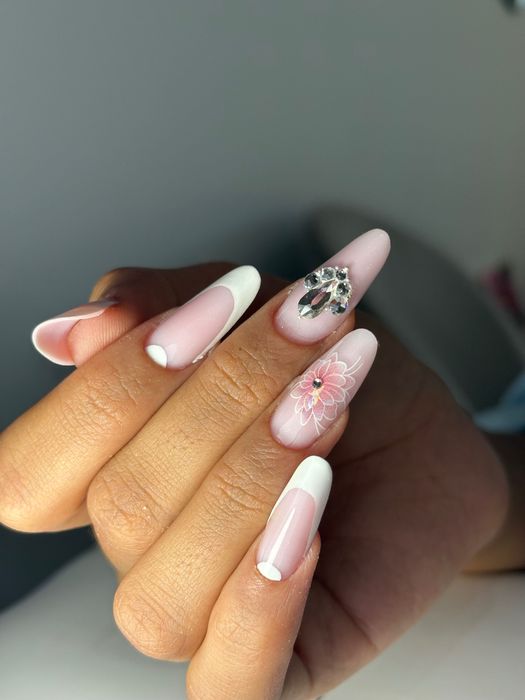 Manichiură semipermanentă/gel