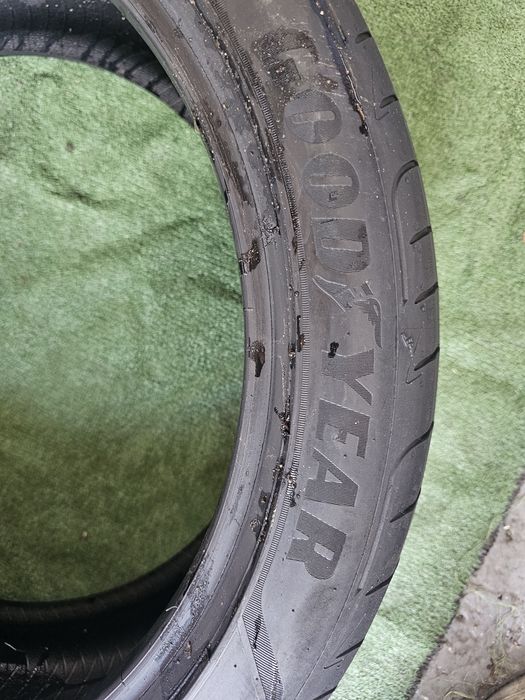 225 45 19 vara goodyear
