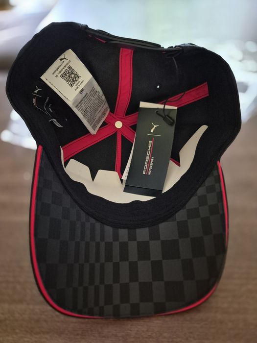 Шапка Porsche, Puma