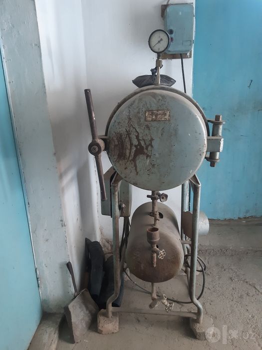 Avtoklaf sotiladi