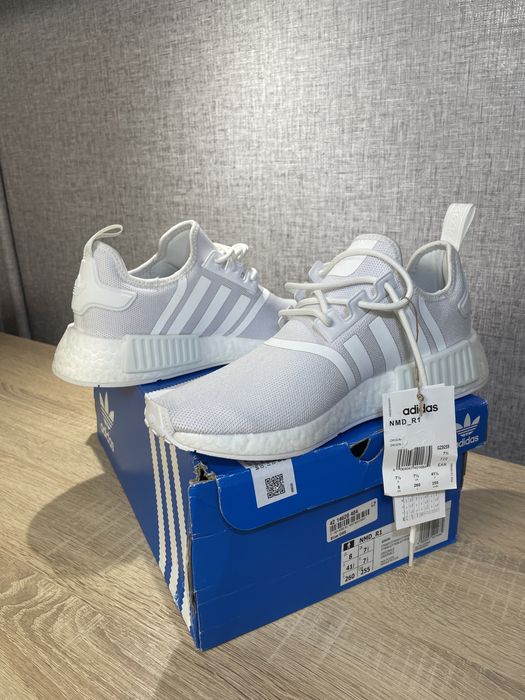 Adidas NMD_R1 white чисто нови