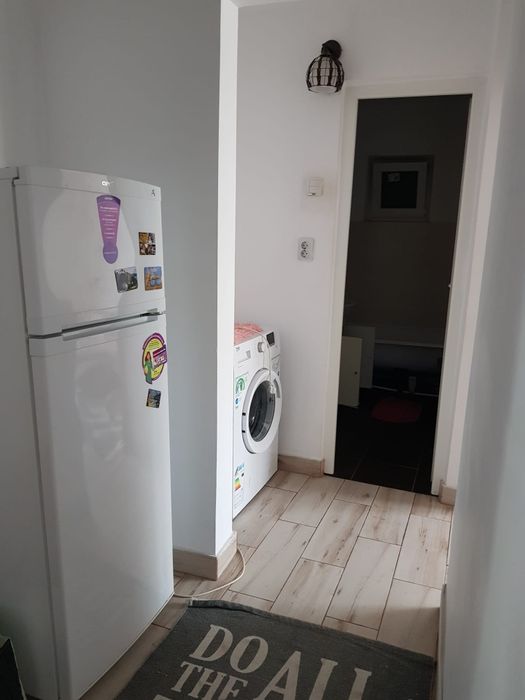 Apartament decomandat 2 camere de inchiriat,SV.Obcini